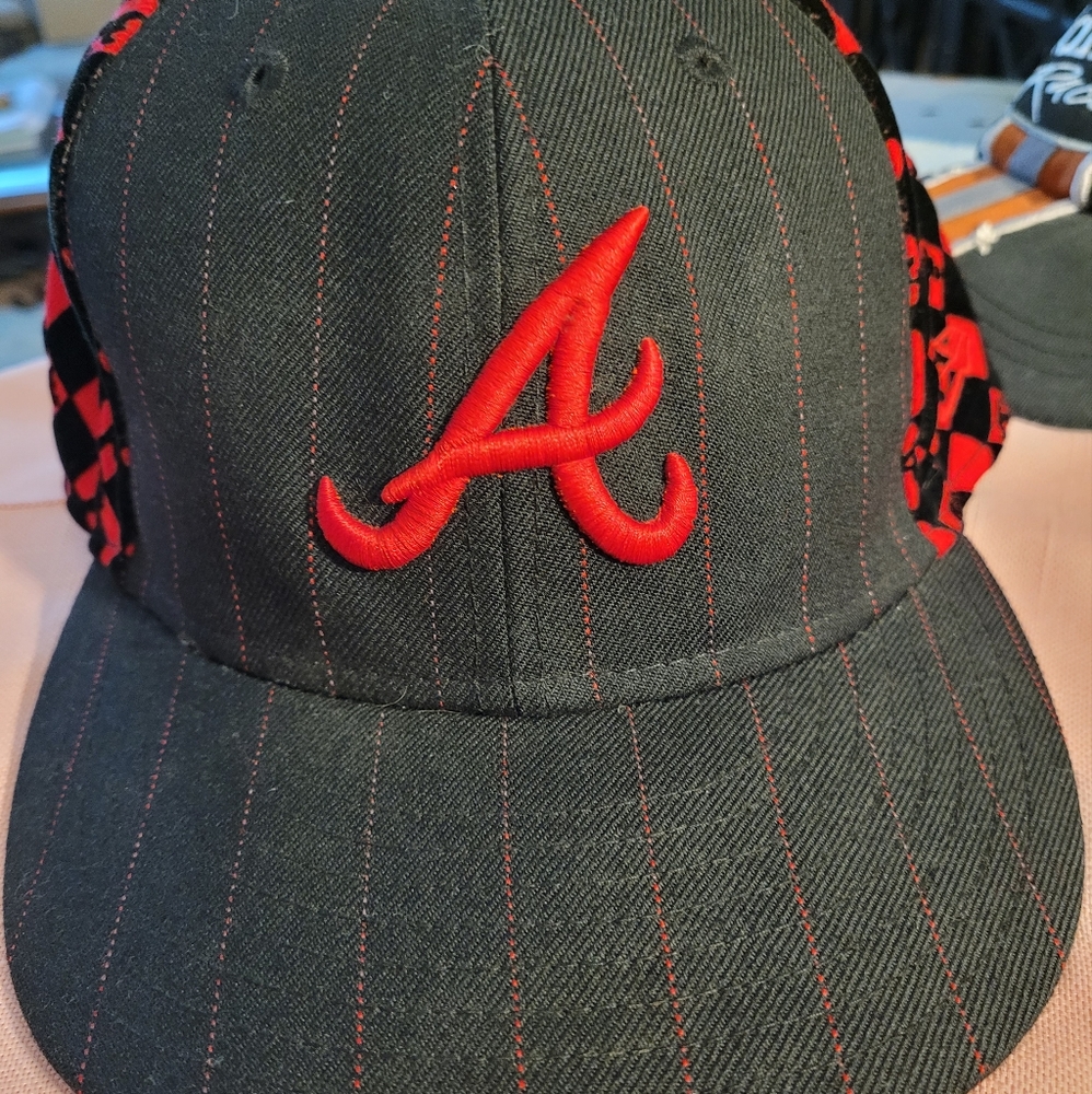 Atlanta Braves Red/Black59fifty New Era Cap Excellent Size 7.25 Baseball❤️ ⚾